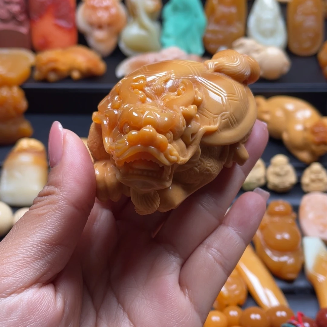 石英质玉（缅黄）未镶嵌颈饰