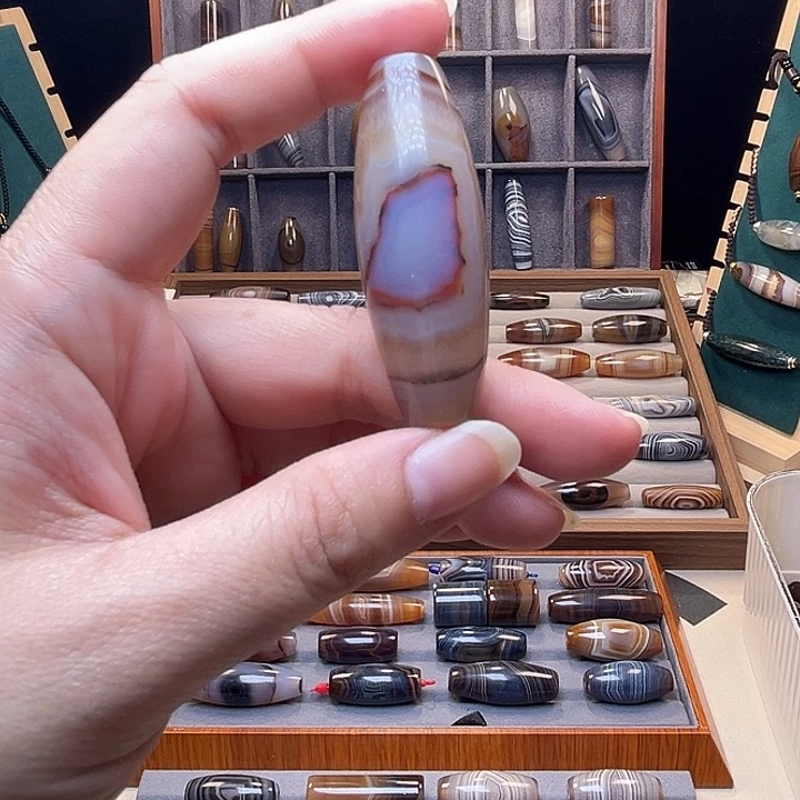 呵***呵玛瑙/玉髓合金颈饰