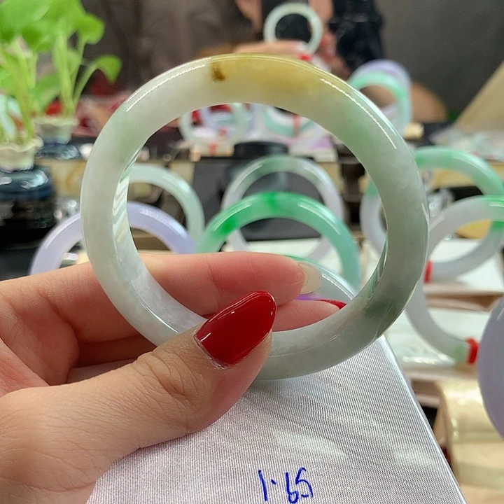 翡翠未镶嵌手镯56圈口