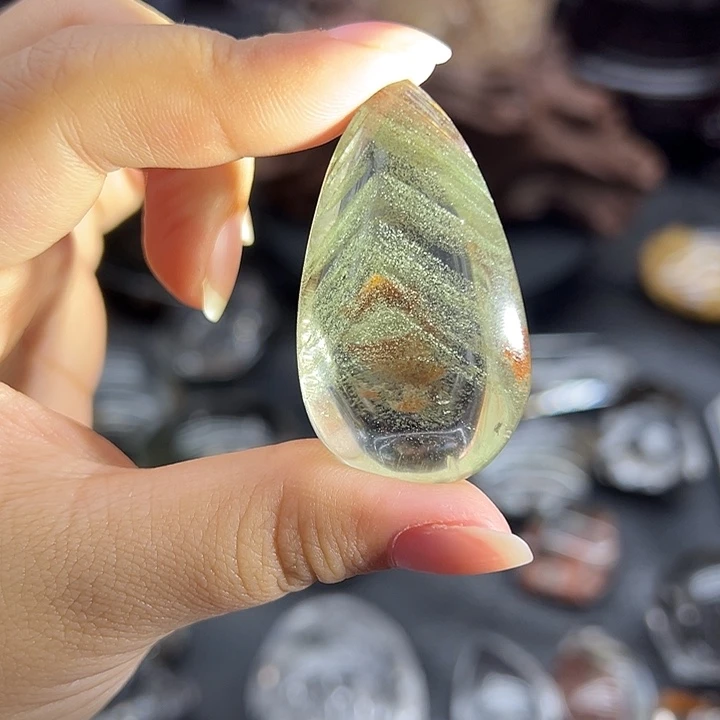 未镶嵌大型摆件（非配饰）紫晶千层金字塔绿幽灵