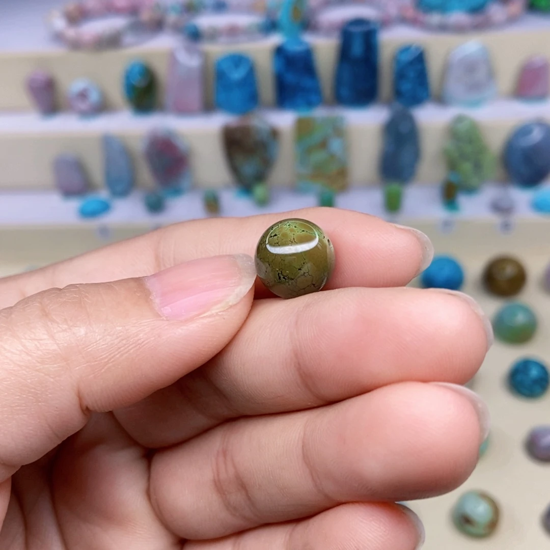 【闪购商品】未镶嵌绿松石珠宝奇石