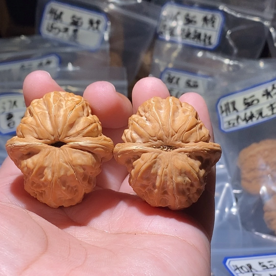 想***夜文玩核桃吊坠40全品元宝