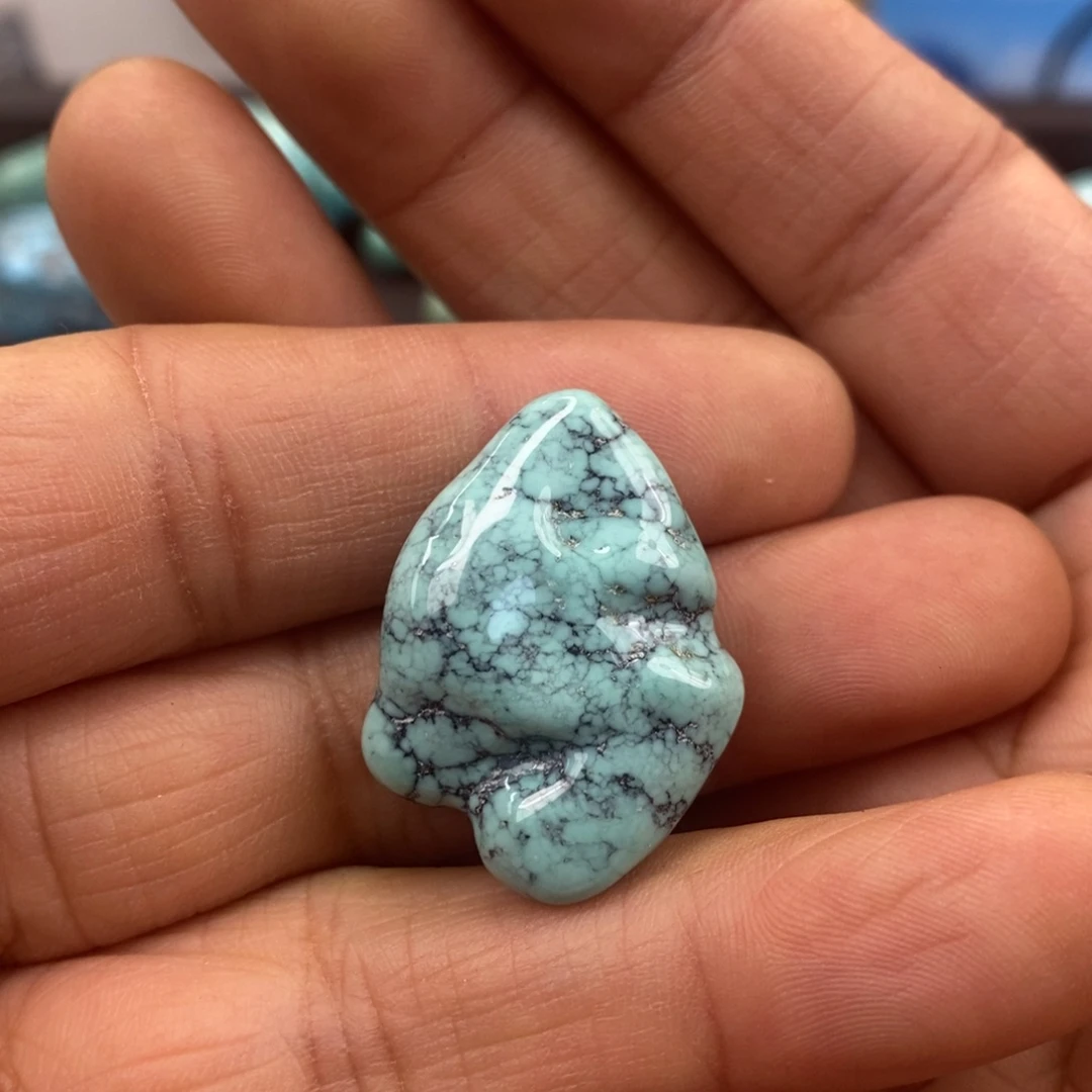 绿松石未镶嵌珠宝奇石