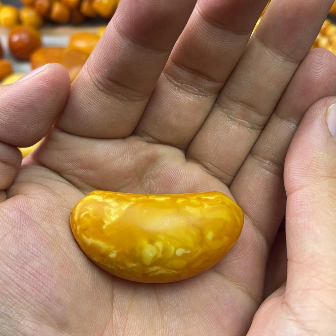 蜜蜡未镶嵌吊坠(不含链)