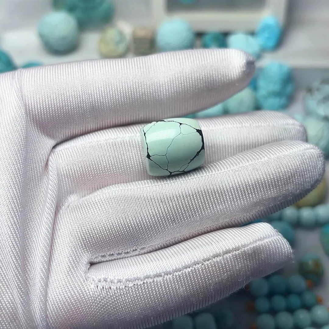 绿松石未镶嵌雕刻件