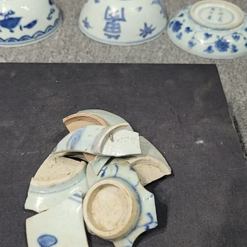 碗人**故，，，，，，，，，，，