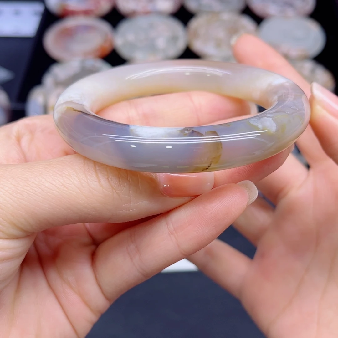 玛瑙/玉髓未镶嵌手镯56