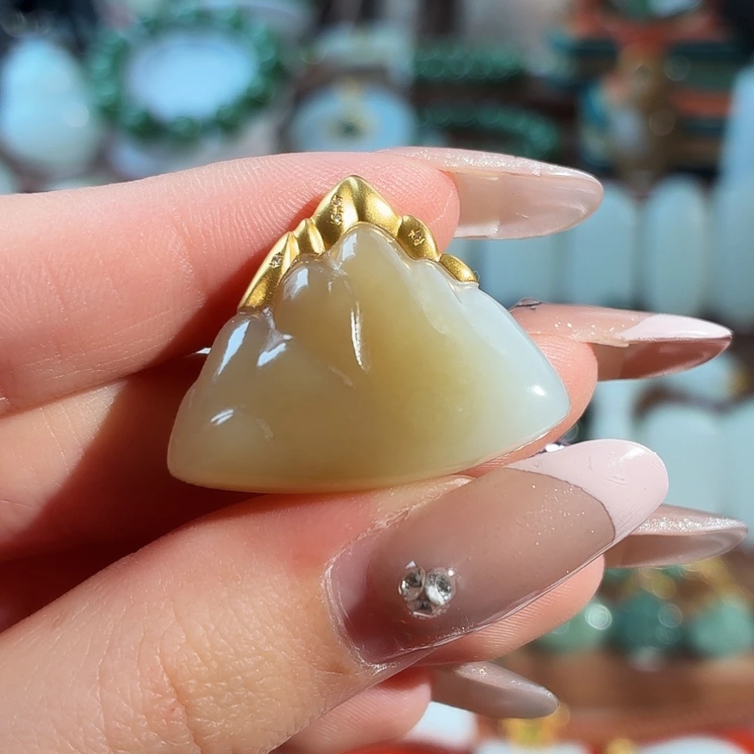 和田玉18K金镶嵌颈饰T