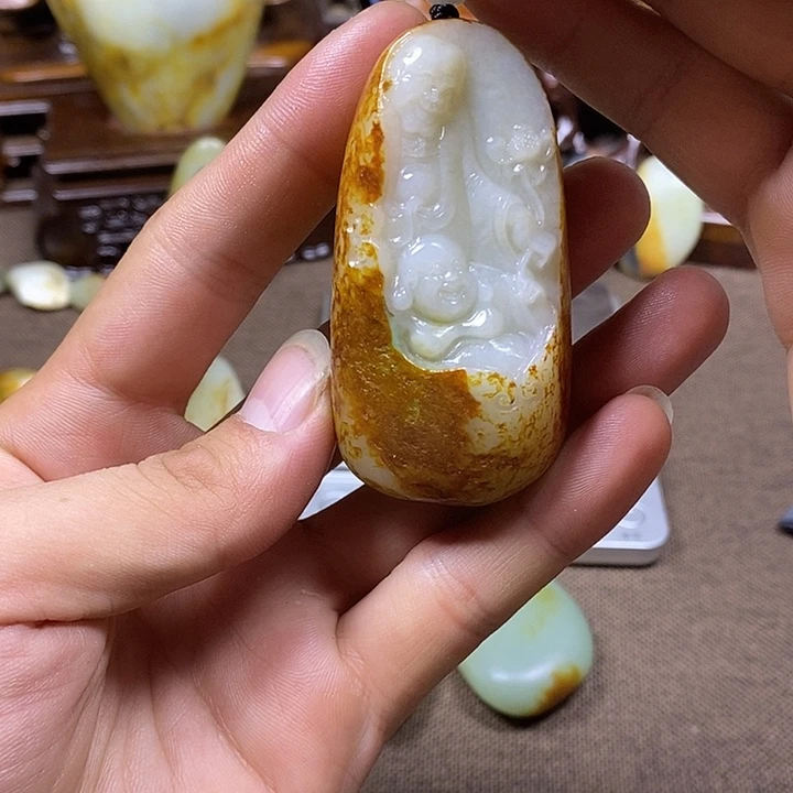 和田玉未镶嵌挂件