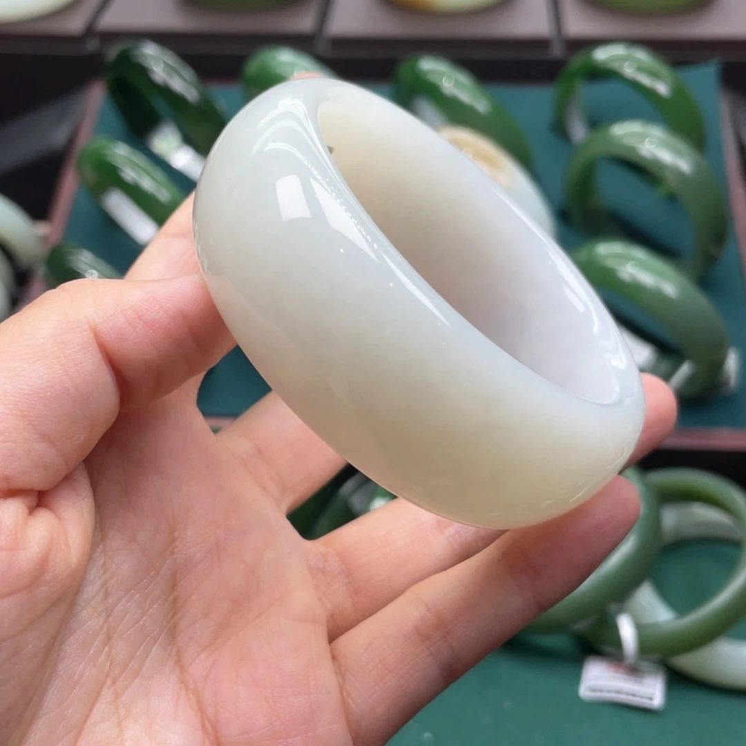 未镶嵌手镯和田玉5758