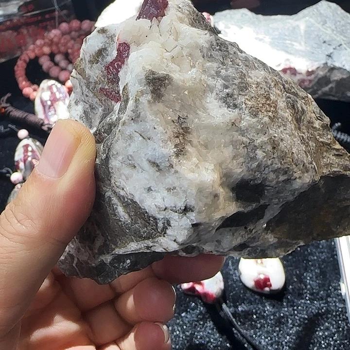 天然辰砂贵州万山天然大晶体朱砂原石