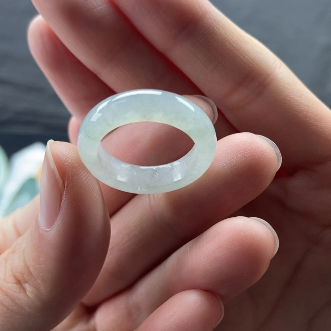 翡翠未镶嵌手镯18/19号