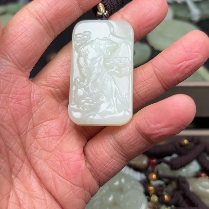 和田玉吊坠未镶嵌