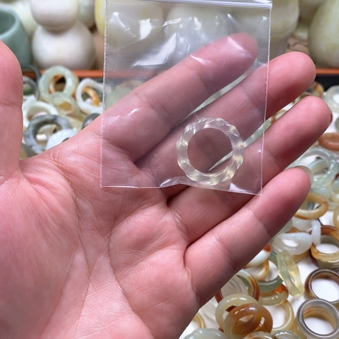 雨***晴蛇纹石玉未镶嵌手镯戒指