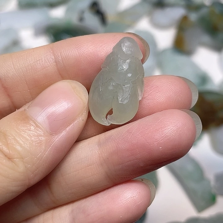 定制翡翠未镶嵌翡翠