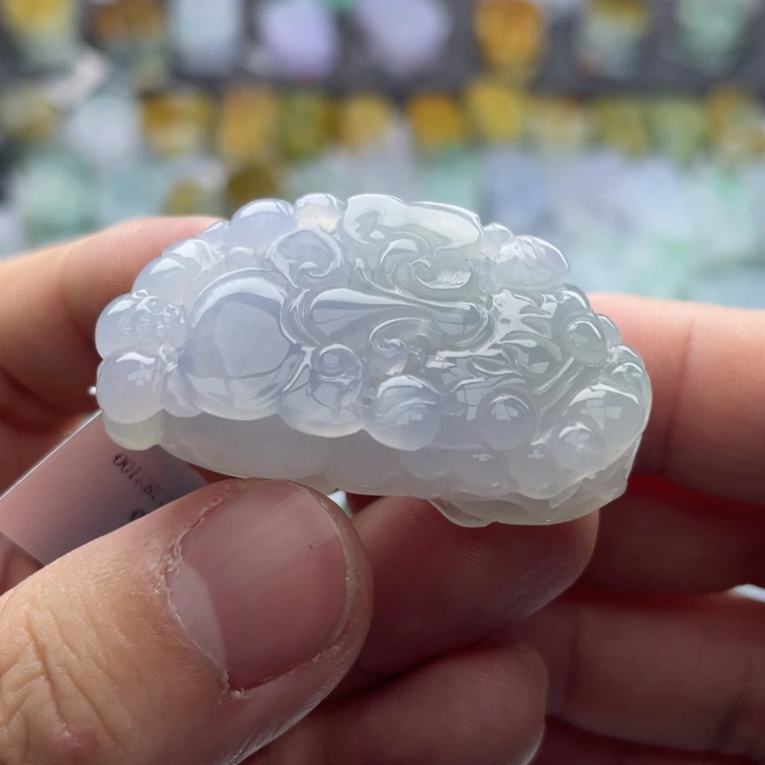 翡翠颈饰未镶嵌貔貅