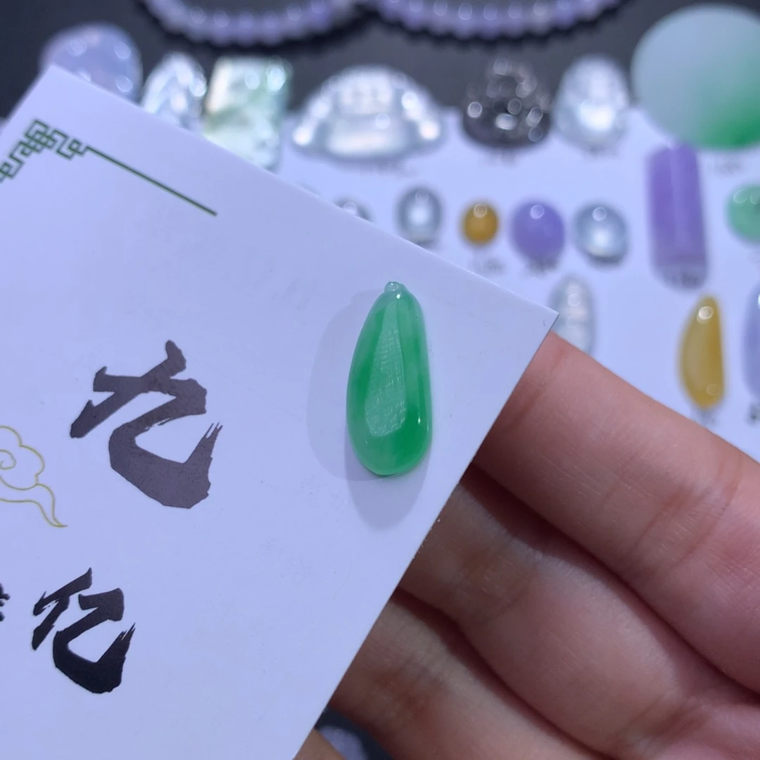 颈饰未镶嵌翡翠天然翡翠A货 福瓜
