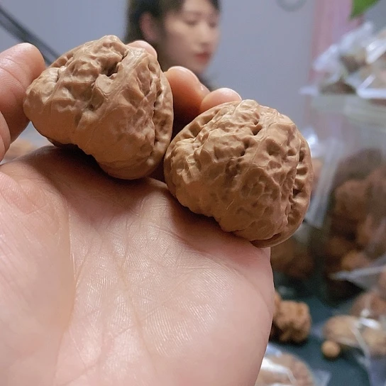 【闪购商品】把件文玩核桃40红皮蛤蟆头
