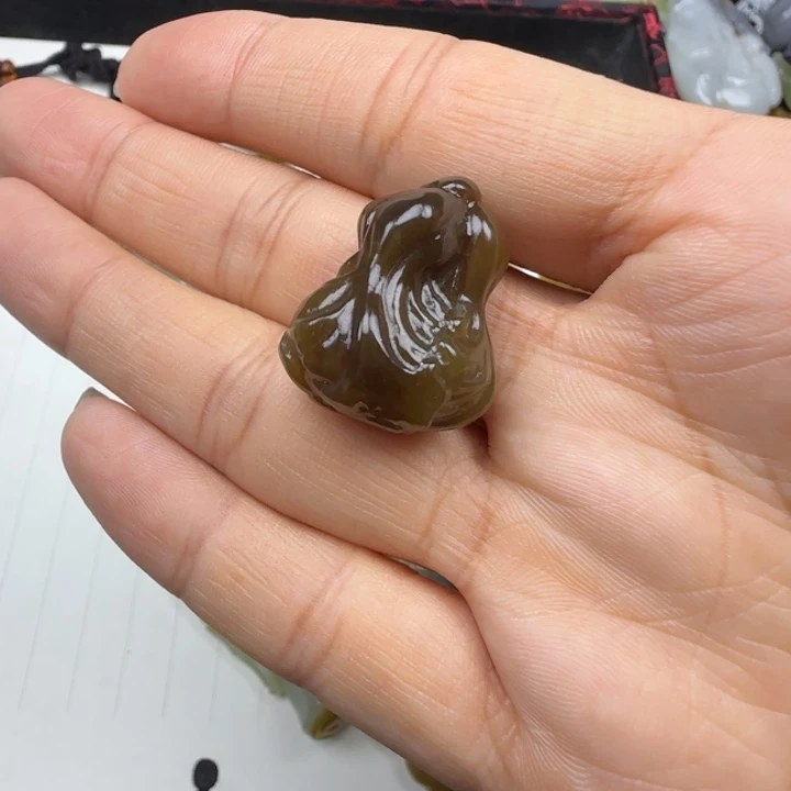 和田玉未镶嵌珠宝奇石
