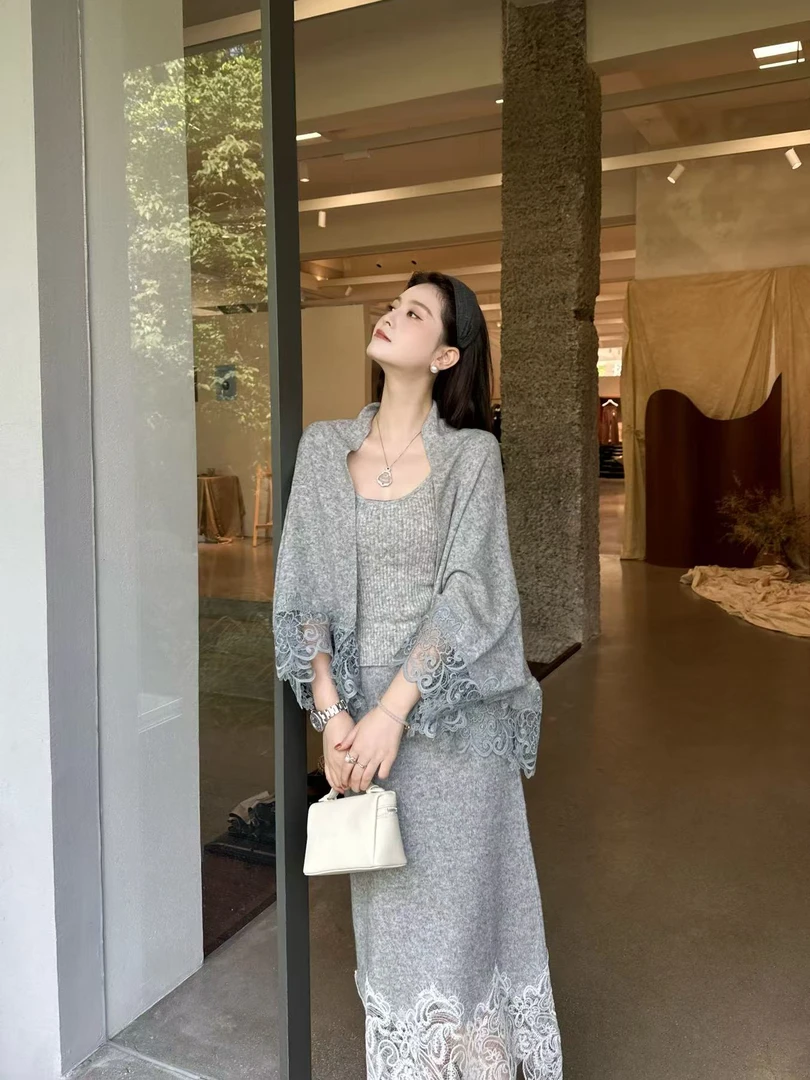 R123229W裙套装慵懒纯色常规袖连衣裙圆领百搭秋季蕾丝春秋