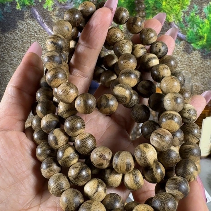 天***龙沉香手串达拉干虎纹