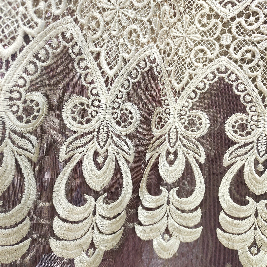 2235咖色浮雕刺绣纱帘（高度任选）