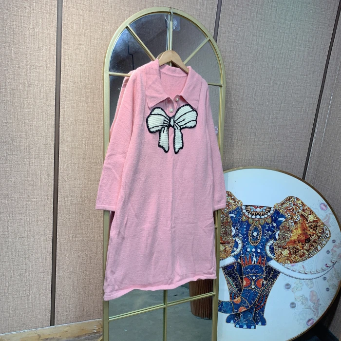 BN715孕妇粉色毛衣裙90-140