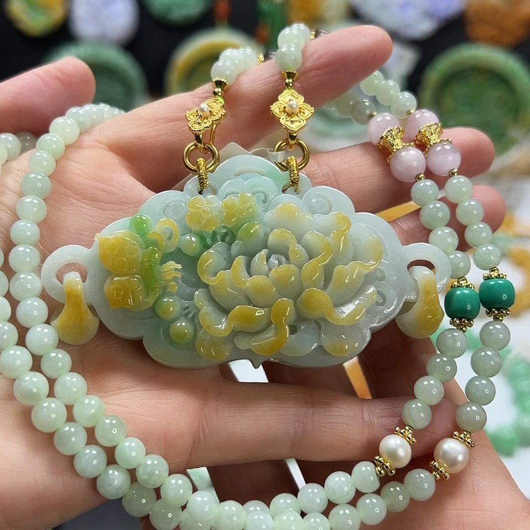 翡翠未镶嵌颈饰吊坠