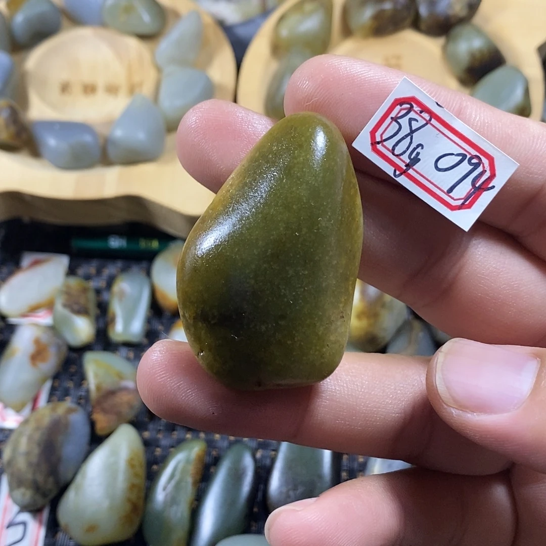 和田玉（糖玉）未镶嵌挂件