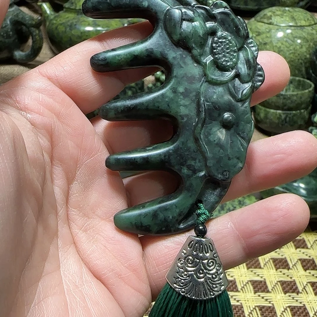 蛇纹石玉未镶嵌藏玉药王石能量产品