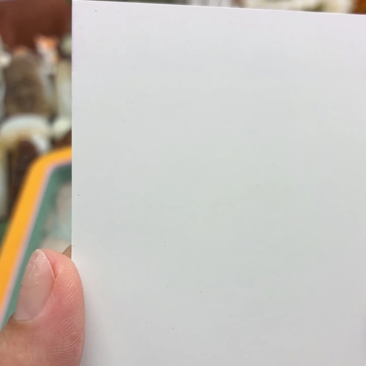 明***场和田玉未镶嵌颈饰