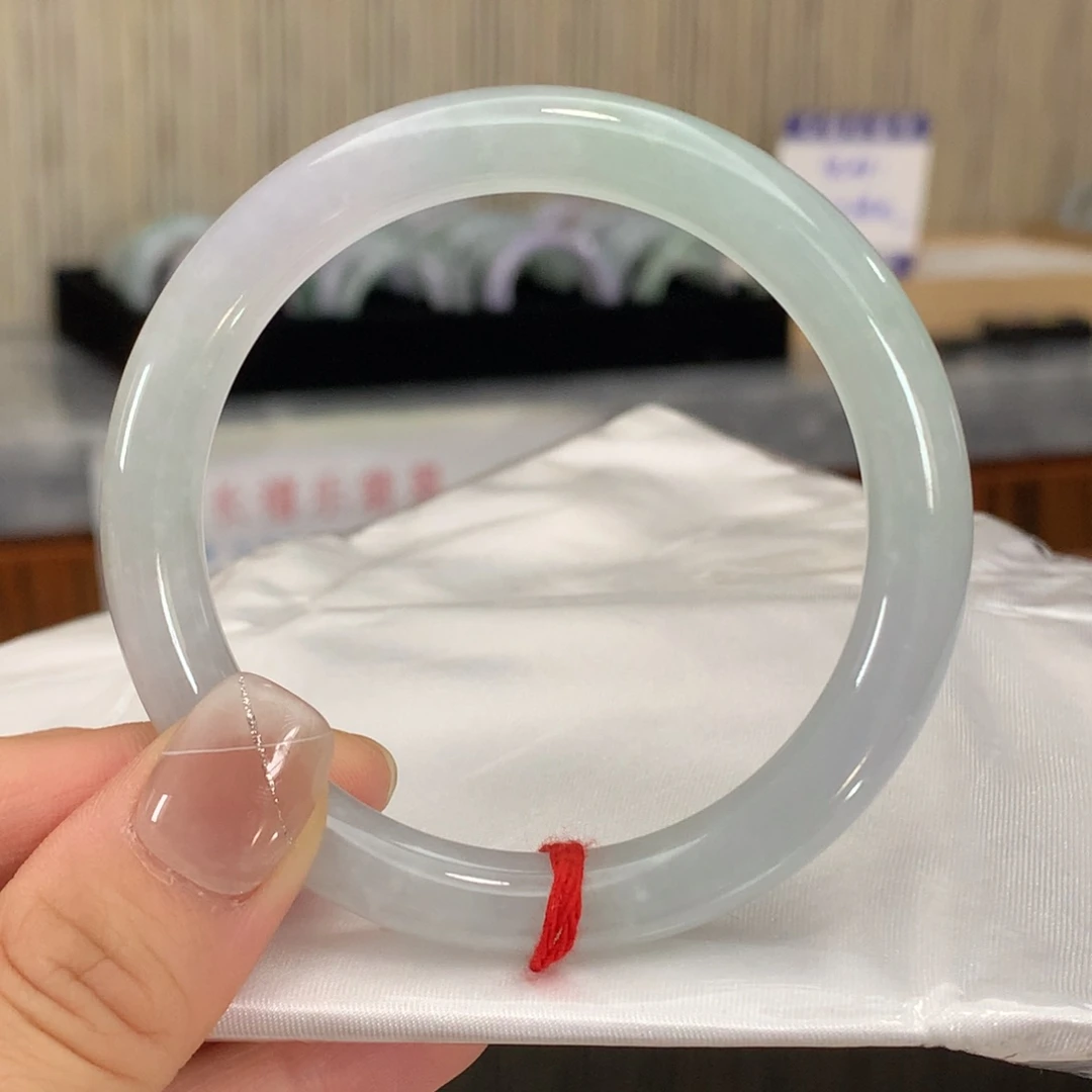 翡翠手镯未镶嵌翡翠手镯未镶嵌56.6圈口