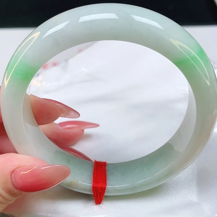 翡翠手镯未镶嵌天然翡翠5177