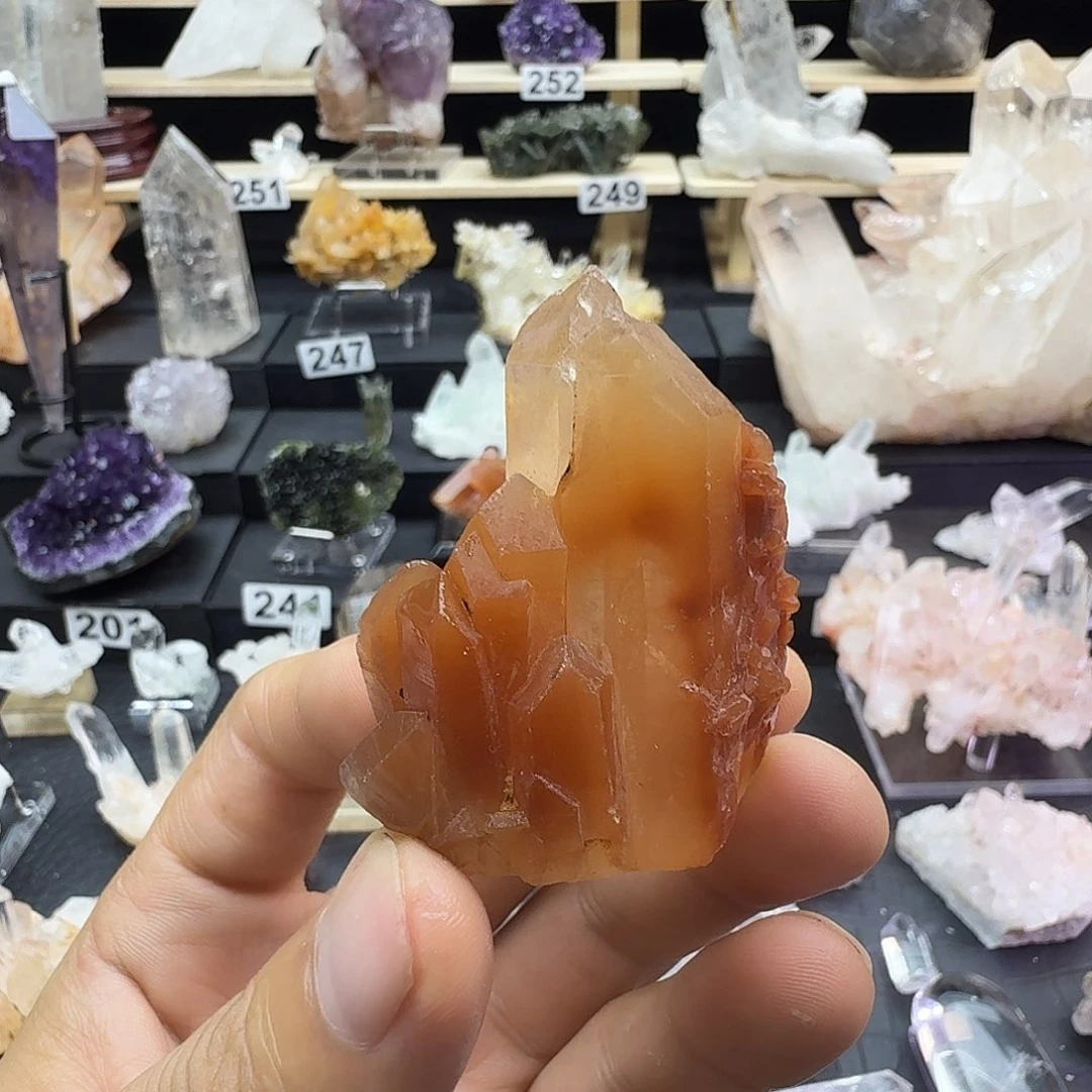 嘘***—石材天然水晶摆件