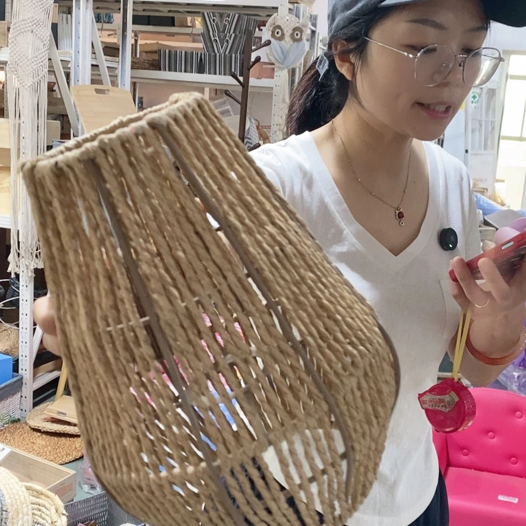 【闪购商品】翻盖塑料这是编号025