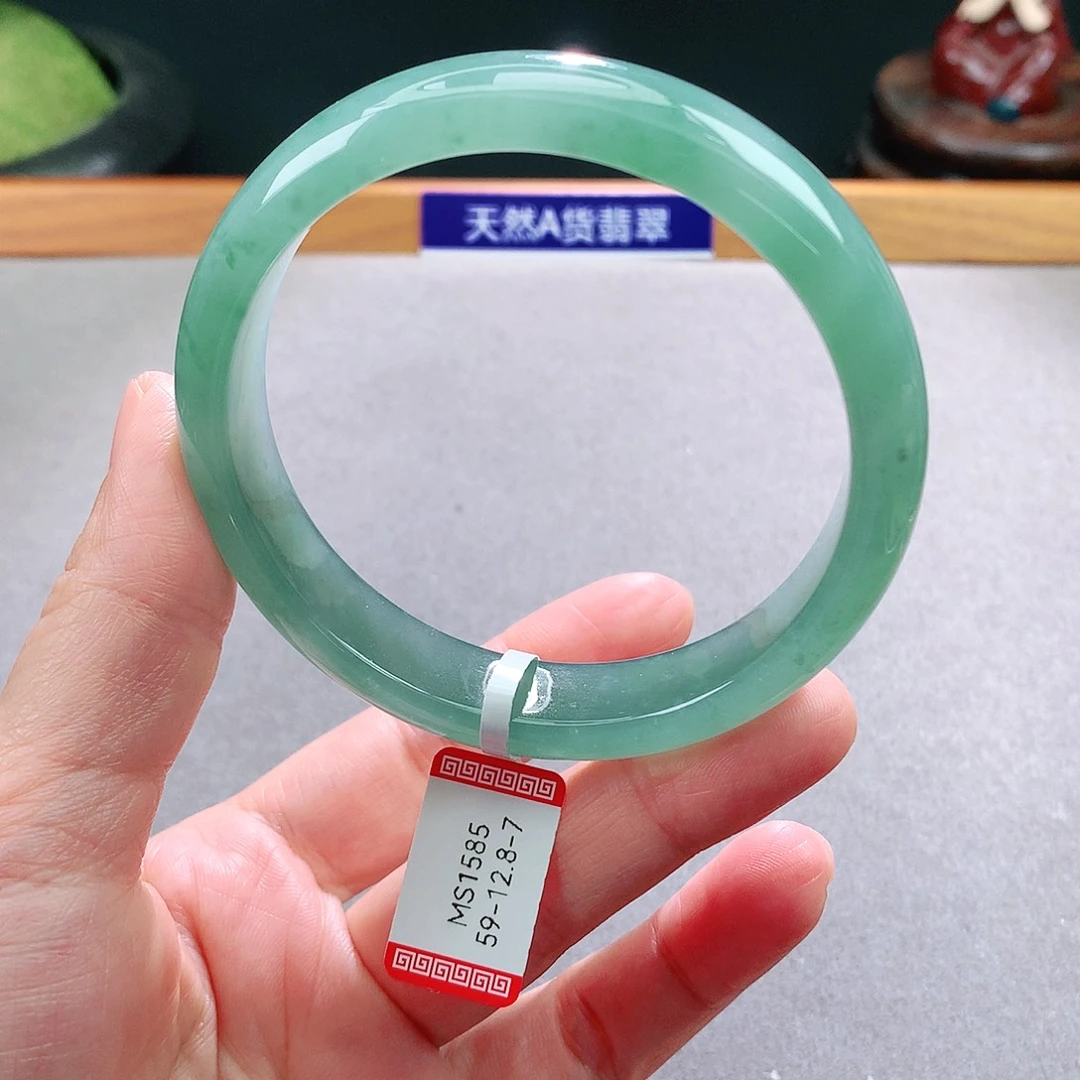 未镶嵌手镯翡翠天然翡翠手镯a货