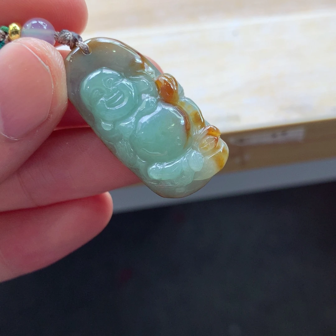 翡翠颈饰未镶嵌吊坠