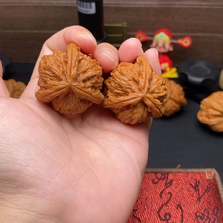 M***谭把件文玩核桃白奔