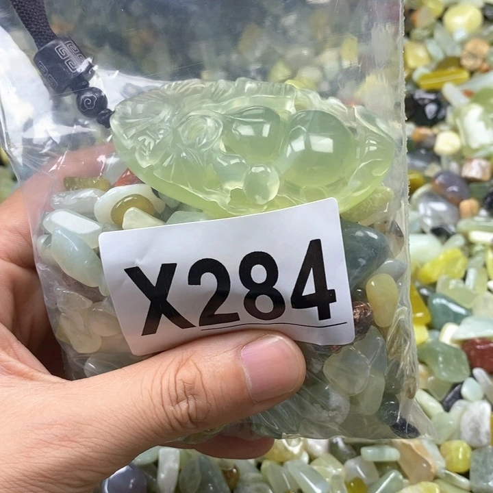 蛇纹石玉未镶嵌鱼缸石
