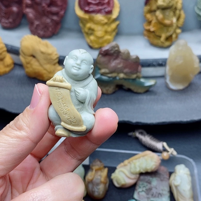 【闪购商品】定制石英质玉吊坠未镶嵌