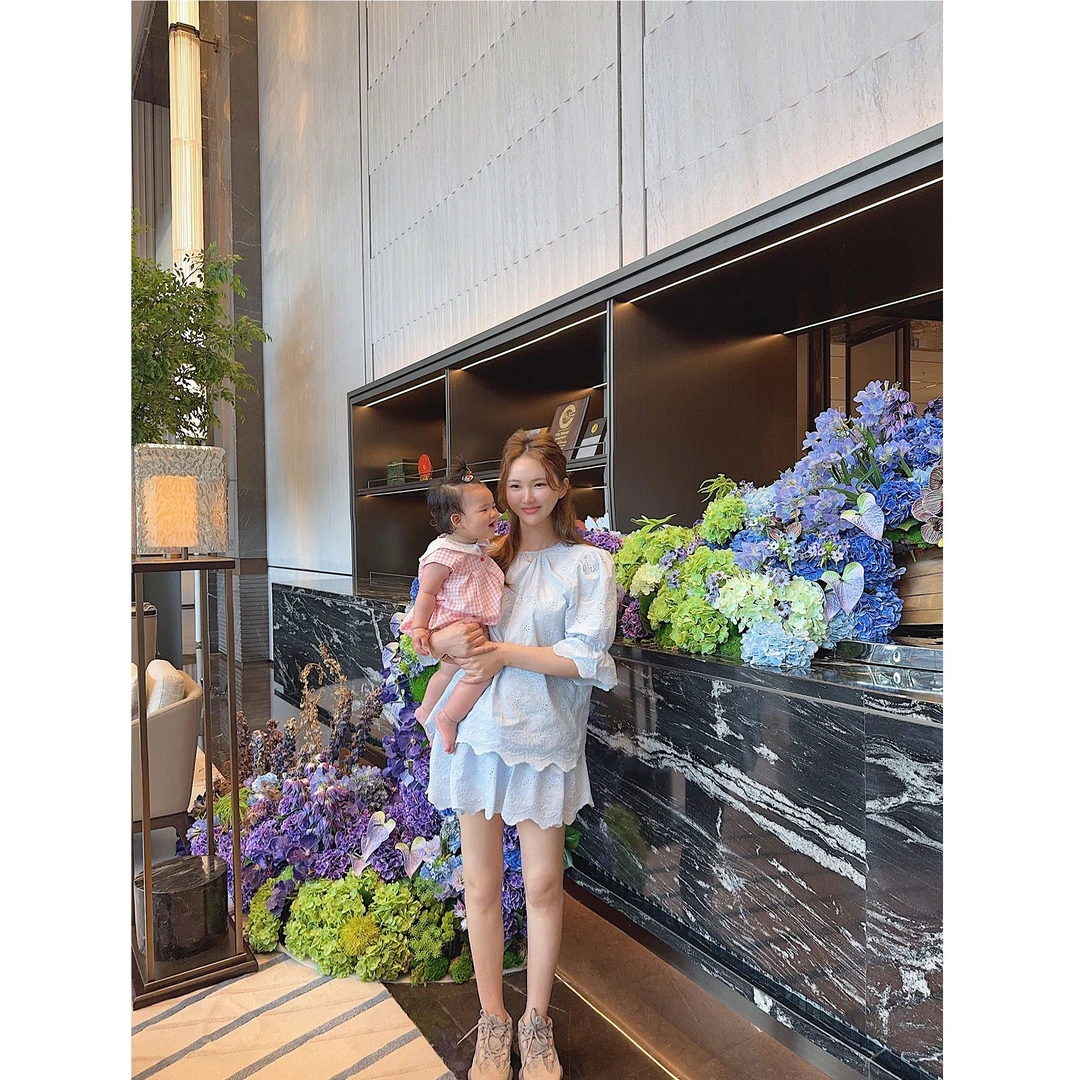 智英欧尼 NO退NO换【刺绣工艺蓝色青春套装衬衫短裤甜美可爱】