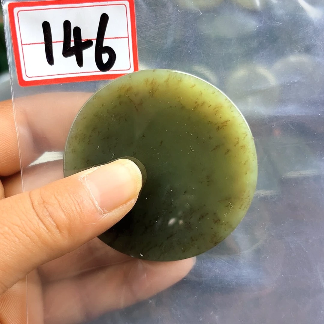 和田玉未镶嵌珠宝半成品