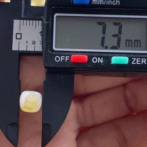 【闪购商品】未镶嵌蜜蜡裸石ᝰ**54号