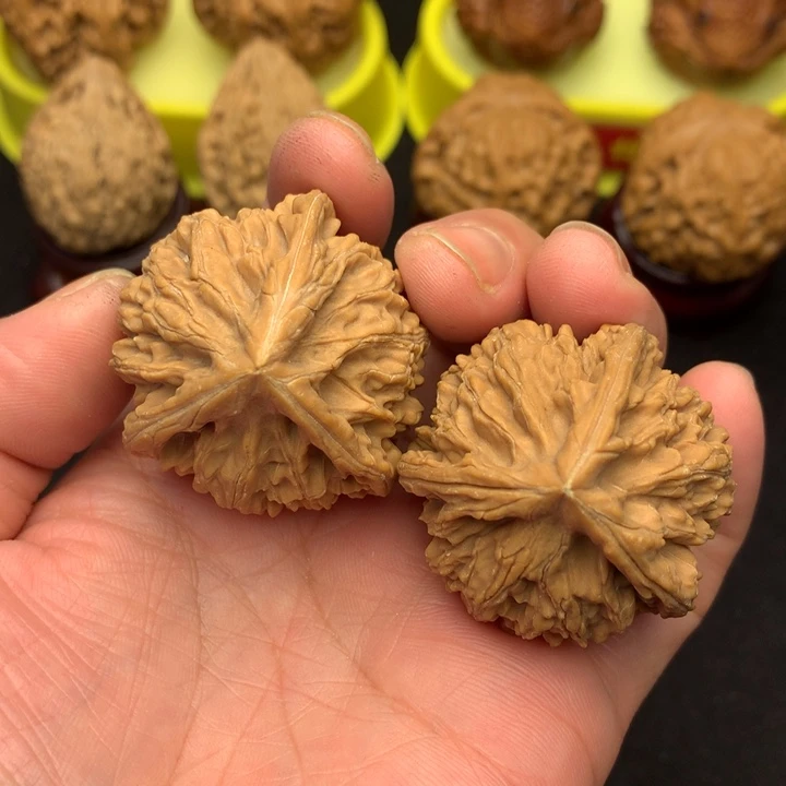 吊坠文玩核桃文山三棱40