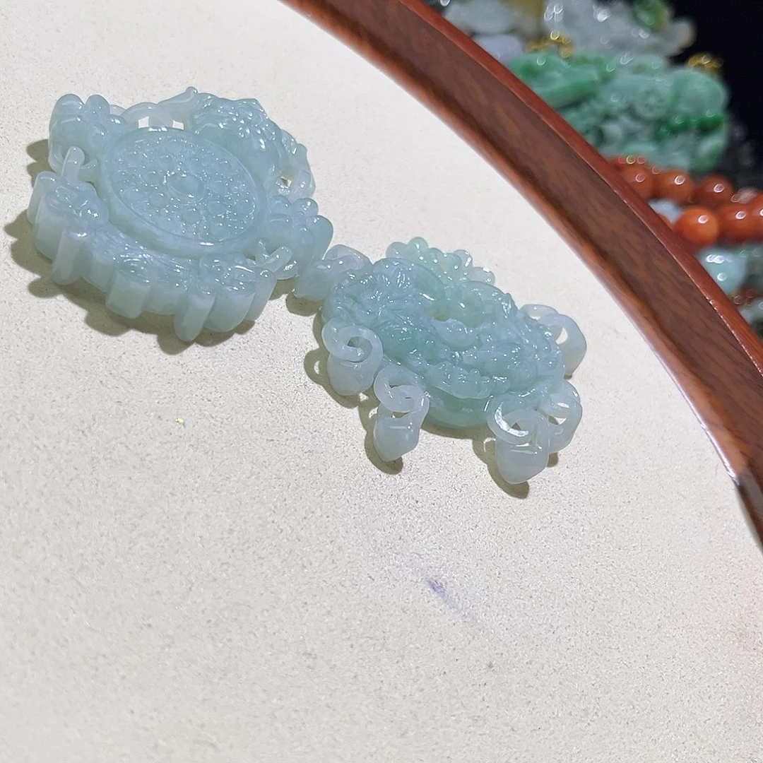 石***金翡翠未镶嵌颈饰待编织