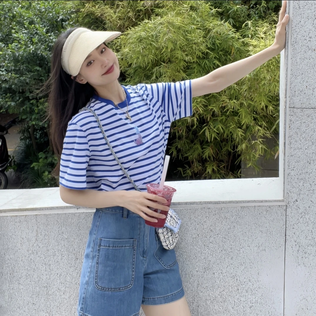 GIRDEAR/哥弟新款夏季时尚休闲宽松蓝白条纹经典百搭T恤女1300901
