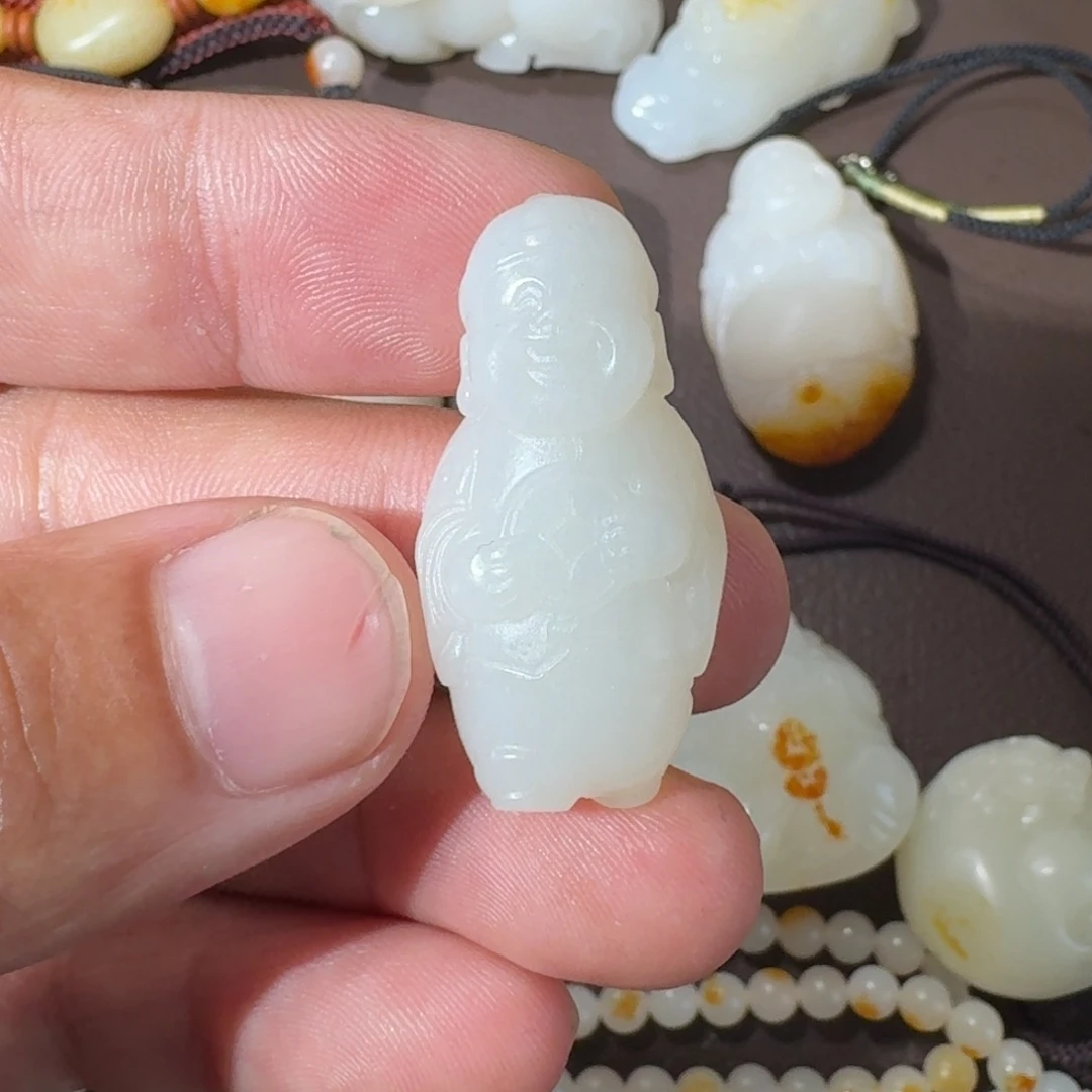 和田玉未镶嵌挂件