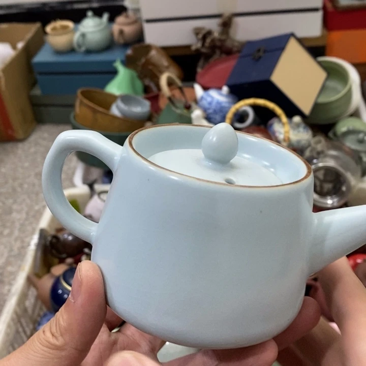 陶瓷艺术品及陶瓷壶