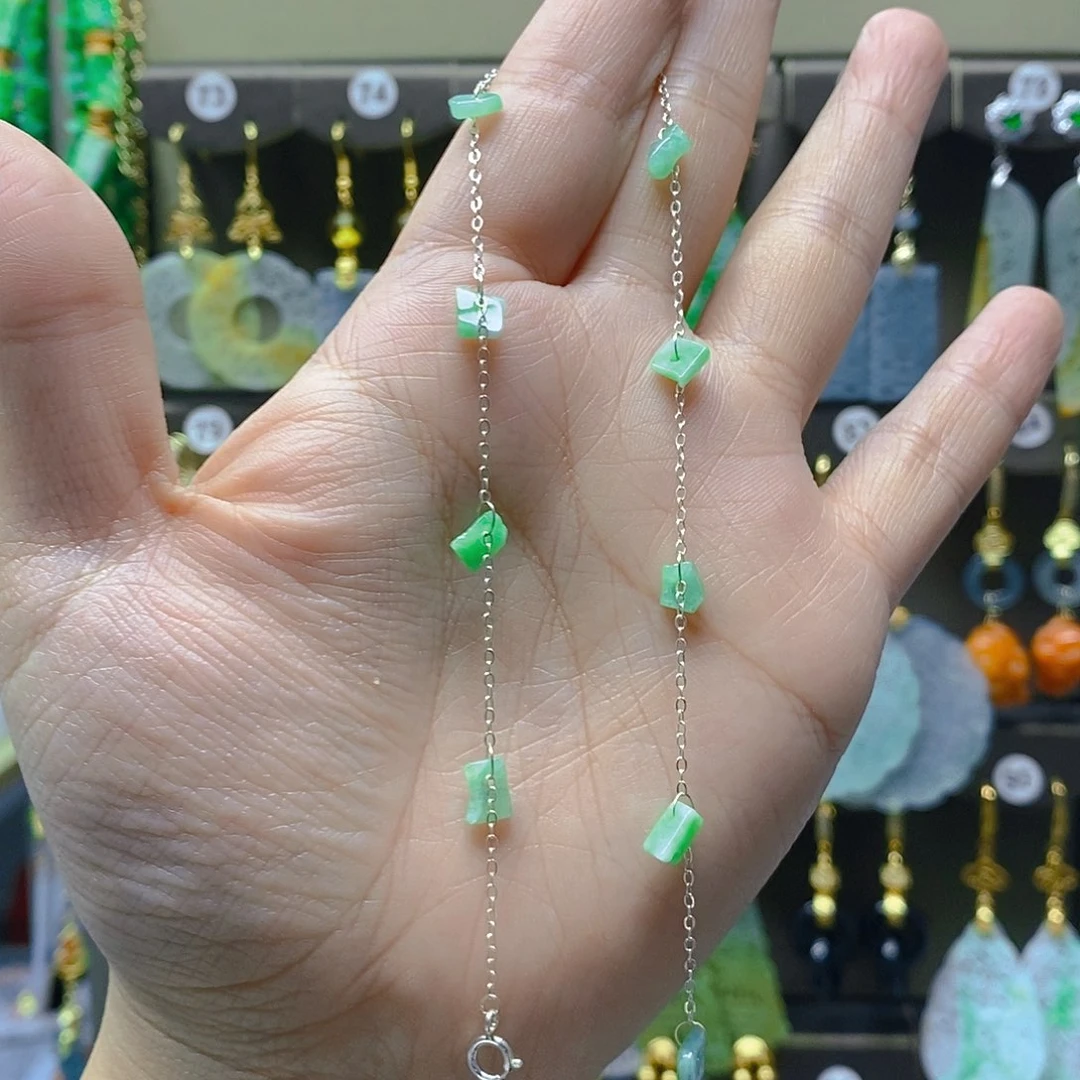 未镶嵌翡翠耳饰翡翠