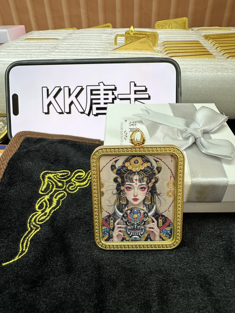 半手绘描金钛钢款配五路绳彩绘唐卡护身符02